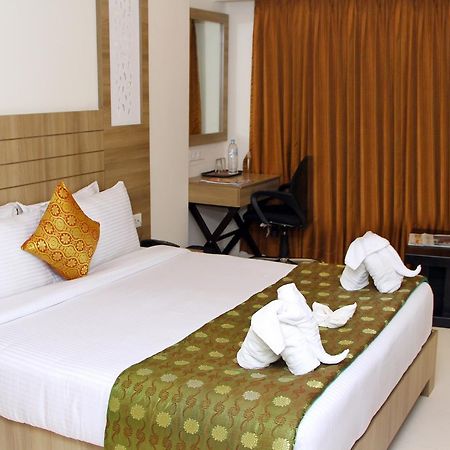 Vinayaga by Poppys ,Kumbakonam Hotel Bagian luar foto