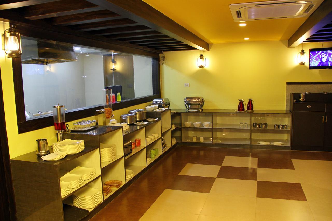 Vinayaga by Poppys ,Kumbakonam Hotel Bagian luar foto